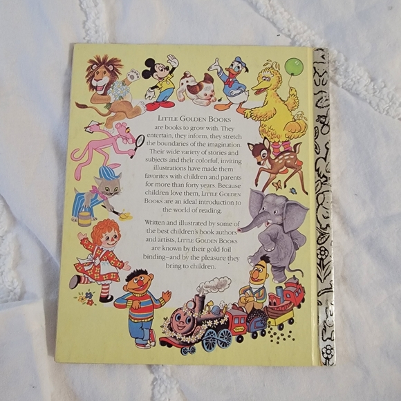 VINTAGE Snow White 1948 Little Golden Book - Picture 6 of 6